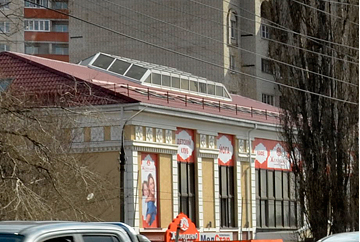 Главный фасад СК «Жемчужный». Апрель 2014 года